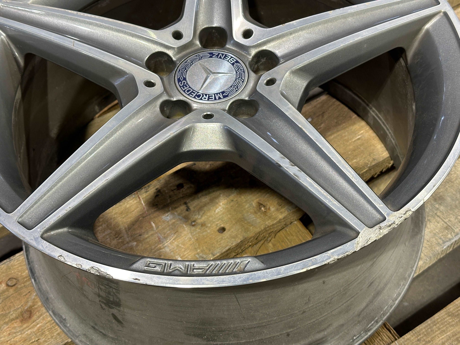 18” Mercedes Aluminiumfälg Original C-Class AMG - A2054011200