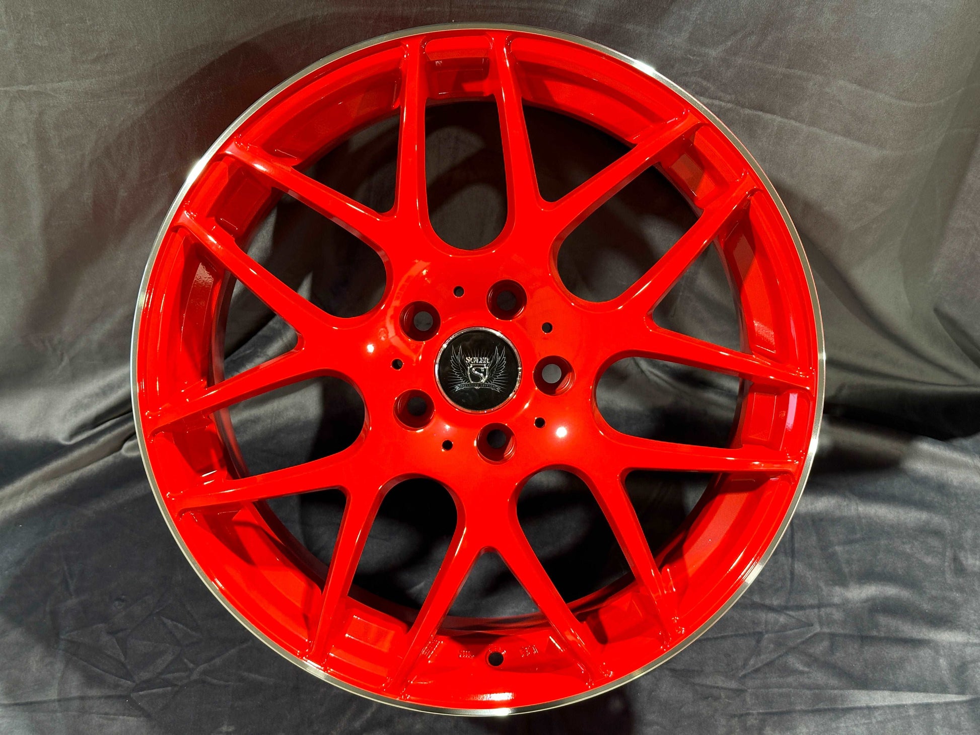 18” Soleil LXM-1 Red Diamond Cut - 5x112