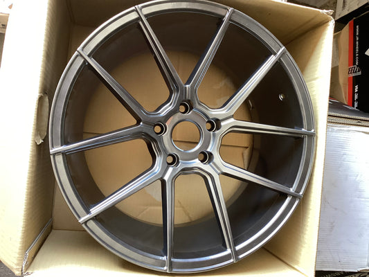 19” Japan Racing JR30 - 5x120