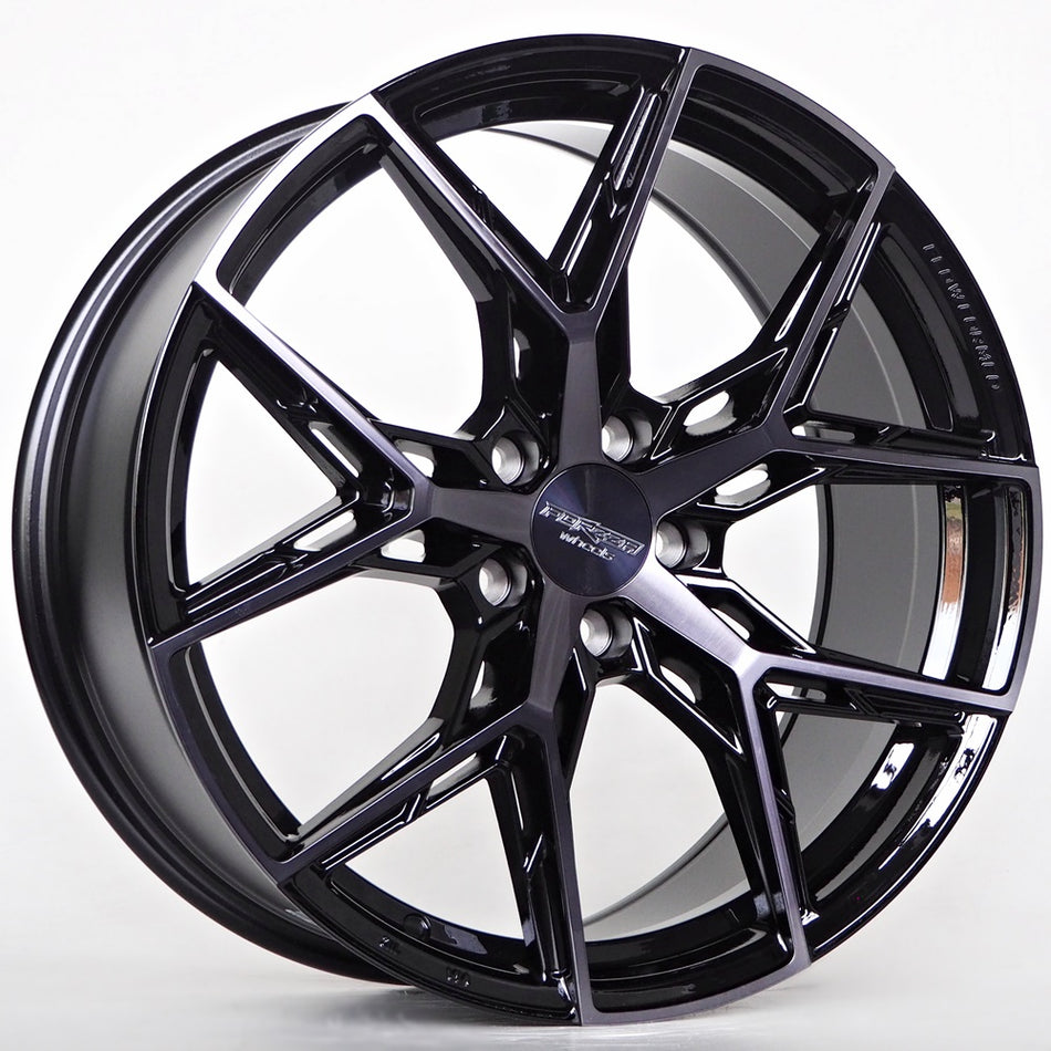 Forzza Gravity 8,5X20 5X112 ET25 66,6 BFM + Black Clear Coat