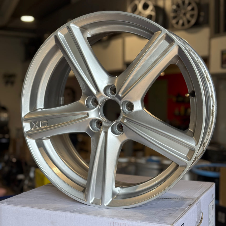 WSP ITALY Lima VL54 W1254 Super silver 8x19 5x108 ET49 65.1