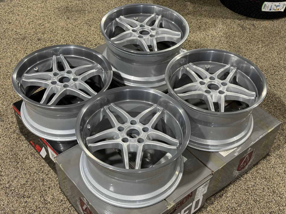 Breyton Inspiration Silver / Machined Lip 19 tum 5x120