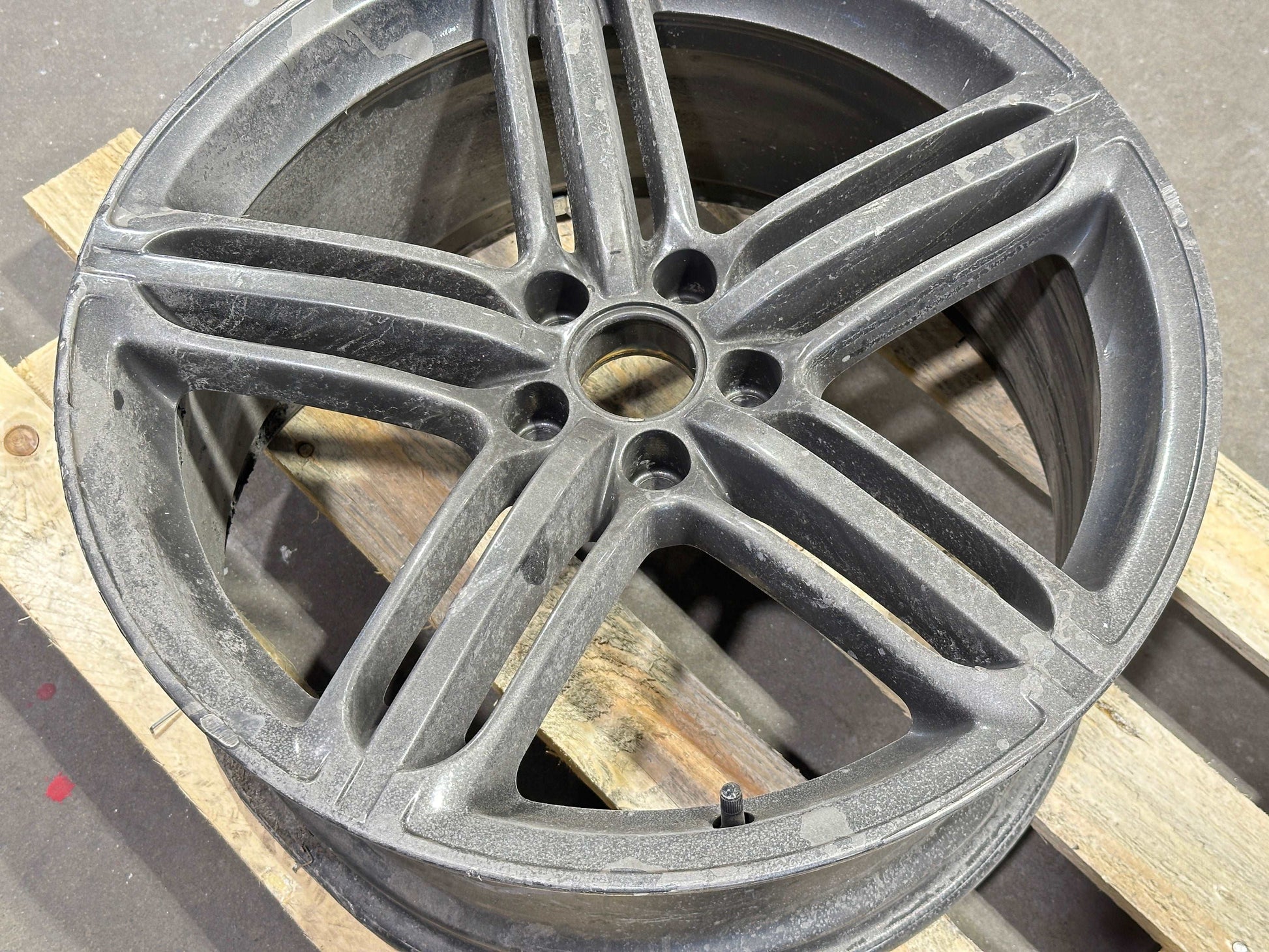 Audi Original 20” 5 Segment Three Spoke - 4H0601025T