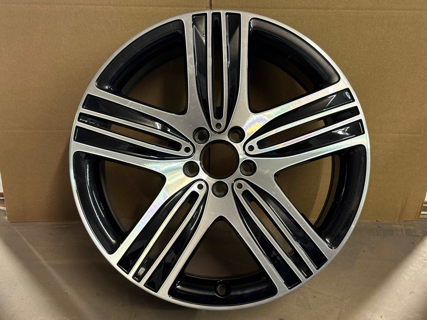 20" Original Mercedes-Benz EQC Aluminiumfälg 5-Spoke - A2934010600