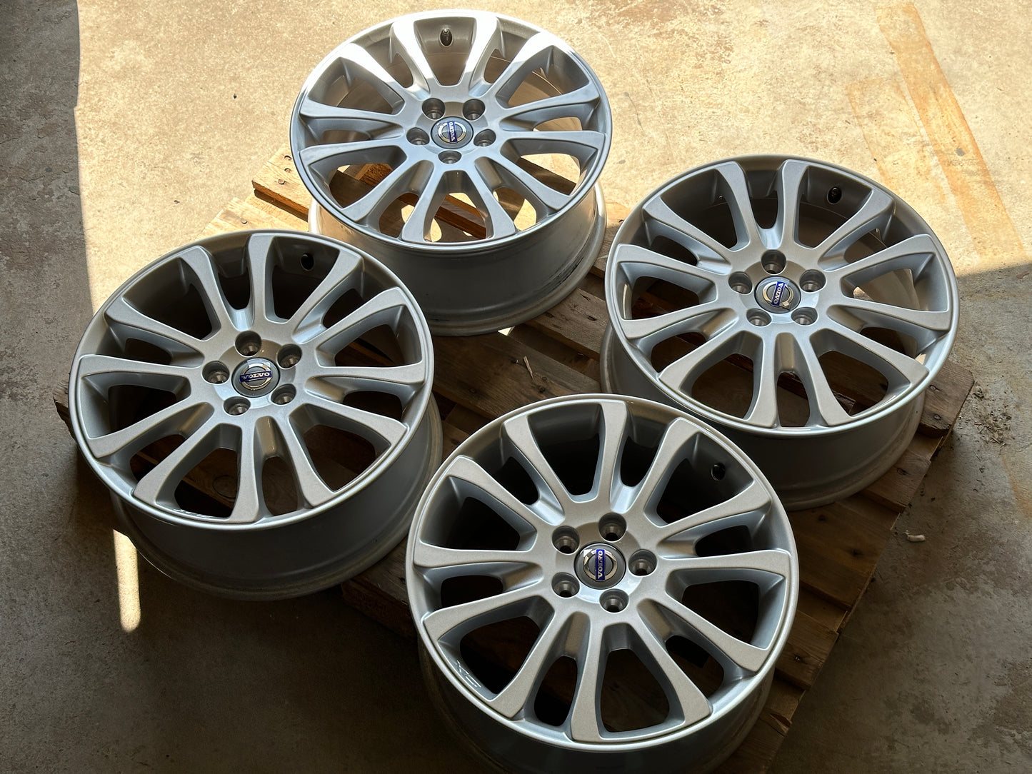 18” Volvo Original Fälgar Mantus - 5x108