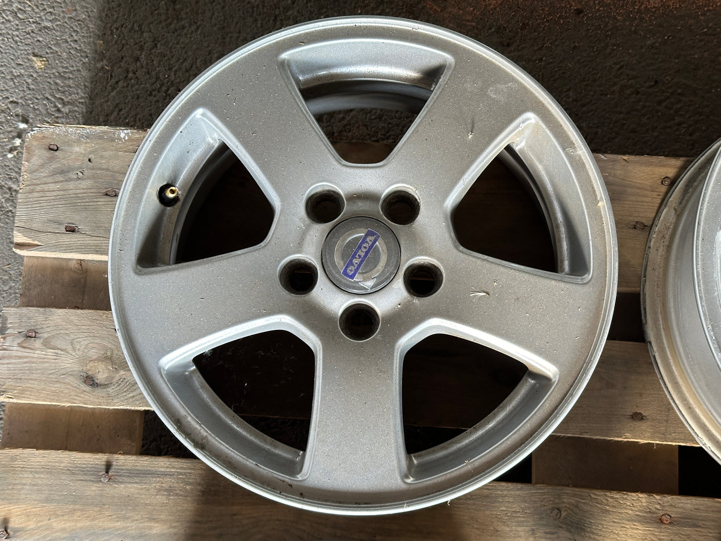 15” Volvo Original Isis Fälgar - 5x108 / 30714962