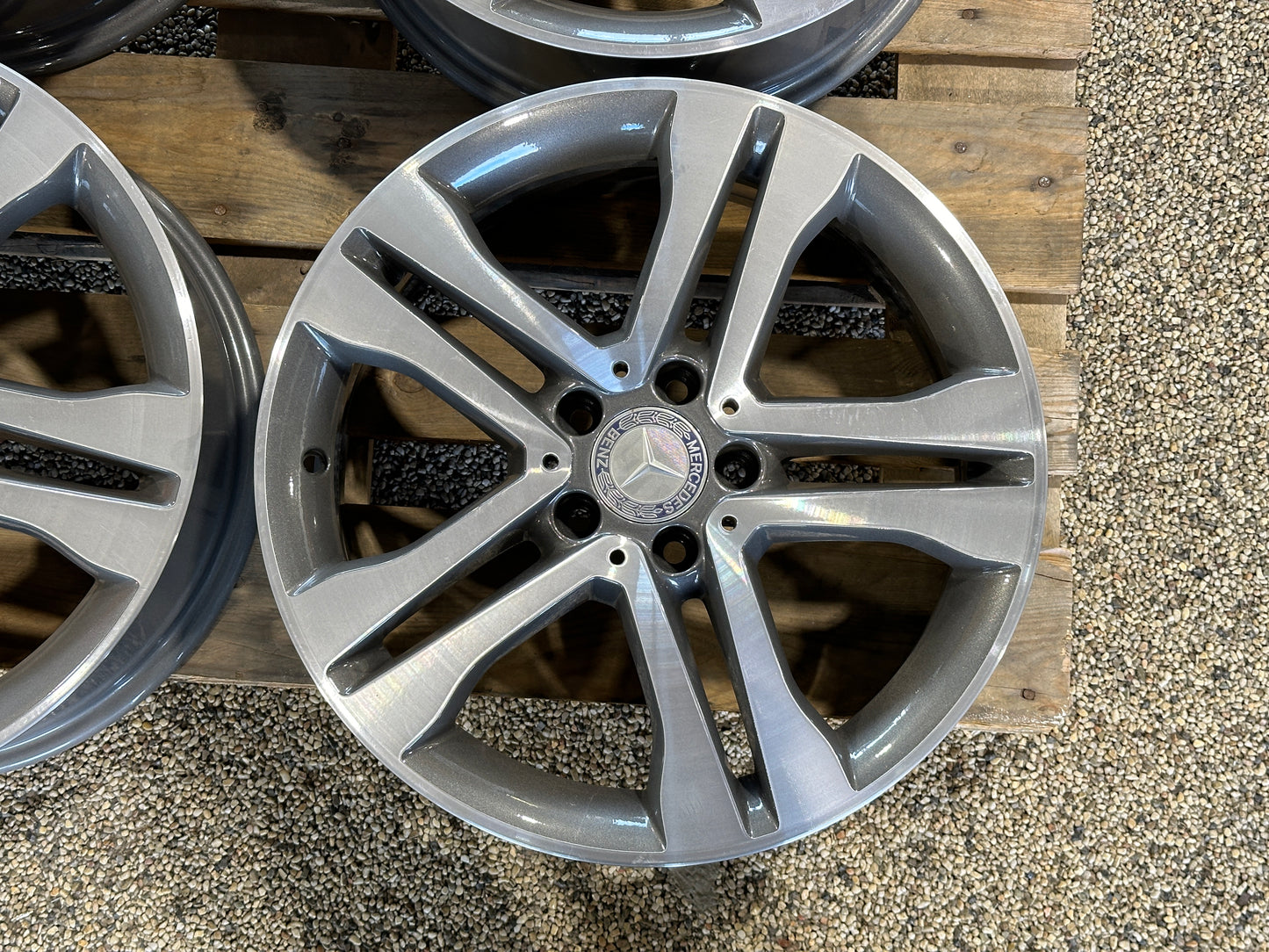 18” Mercedes Original Aluminiumfälgar - 5x112 / A1564010102