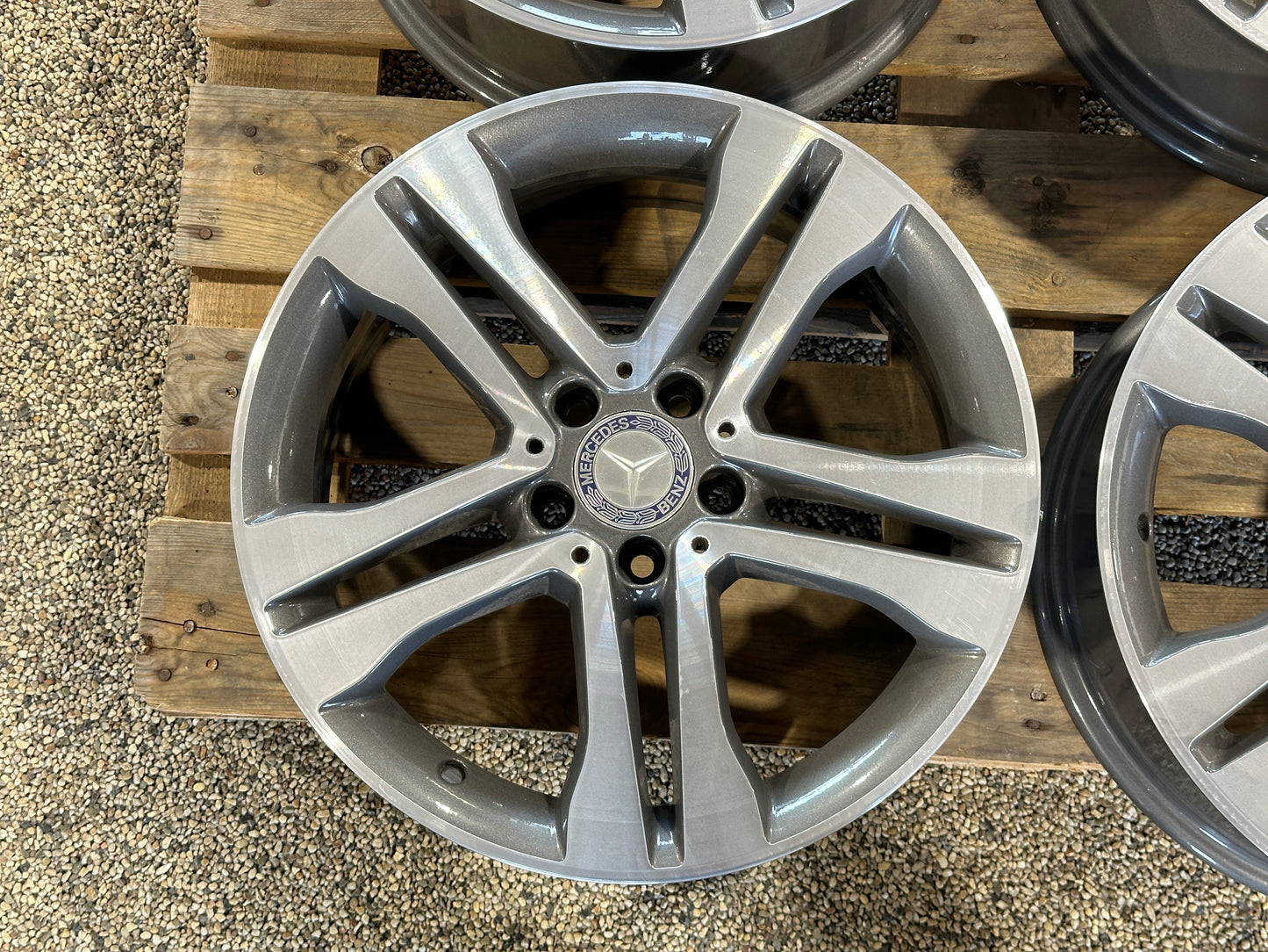 18” Mercedes Original Aluminiumfälgar - 5x112 / A1564010102