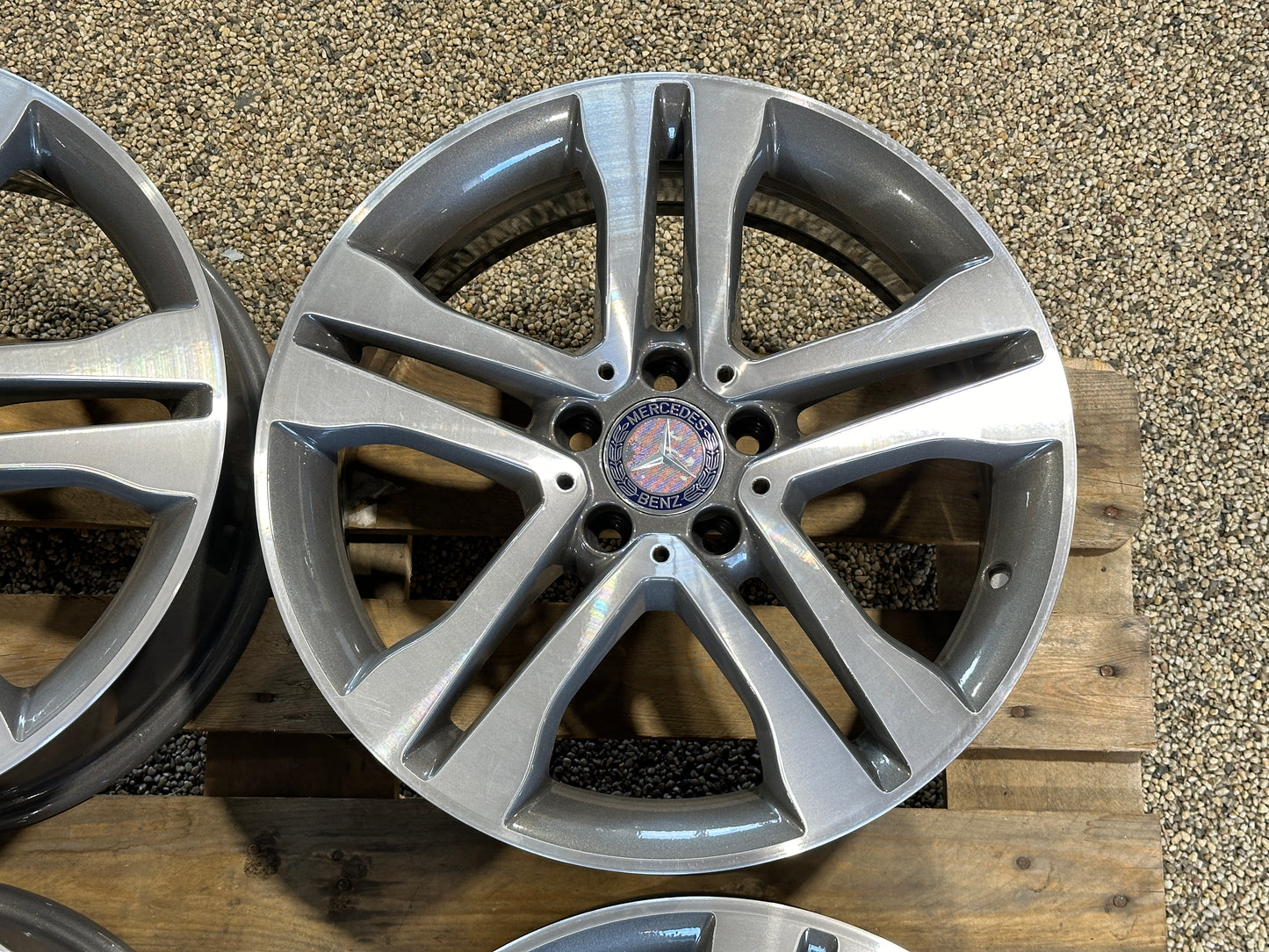 18” Mercedes Original Aluminiumfälgar - 5x112 / A1564010102