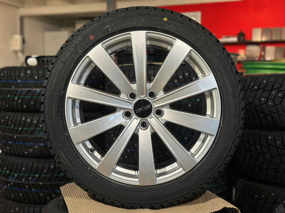 18" Volvo Komplett Vinterhjul Dubbat -  Oxxo Sentinel Silver Dubbat 235/45R18