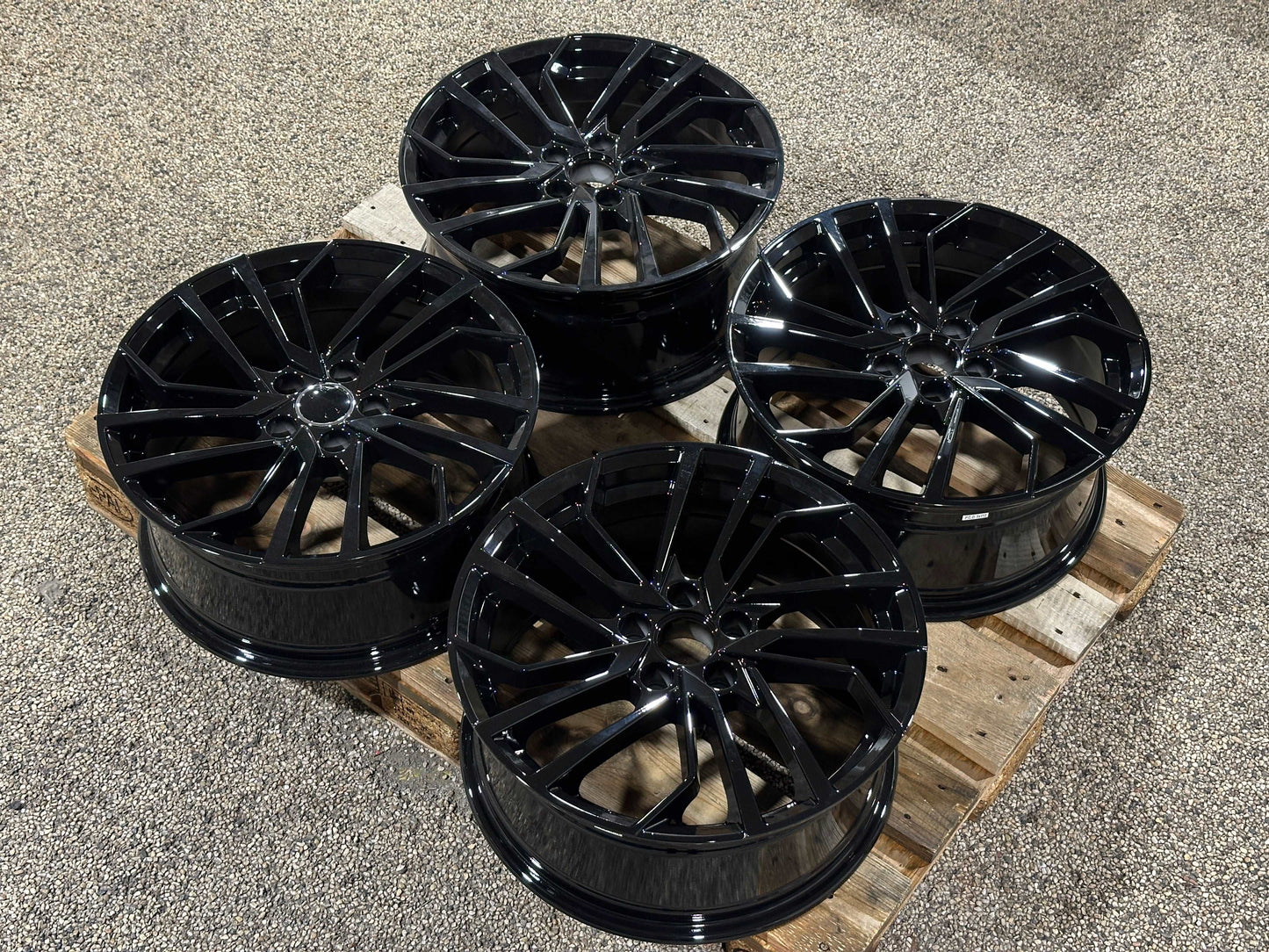 18" Alloy W268 Black - 5x112