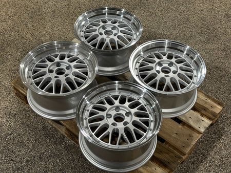 17" 885 LeMans Silver/Polished - 5x112