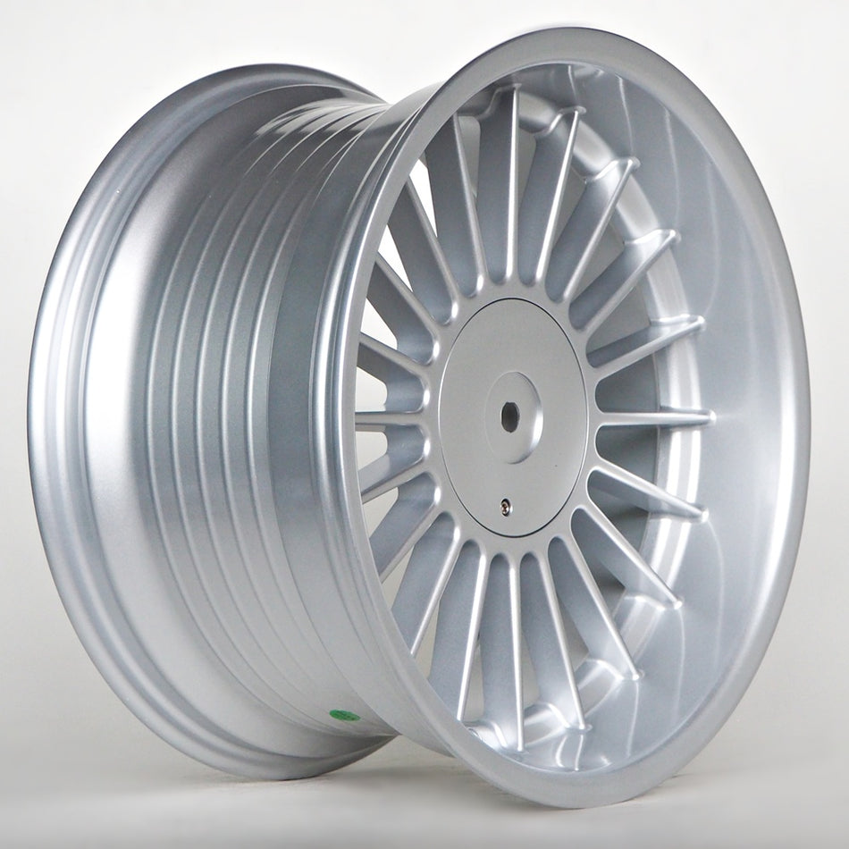 Nooe Hunter 8,5X18 5X120 / 5X112 ET13 74.1 Silver