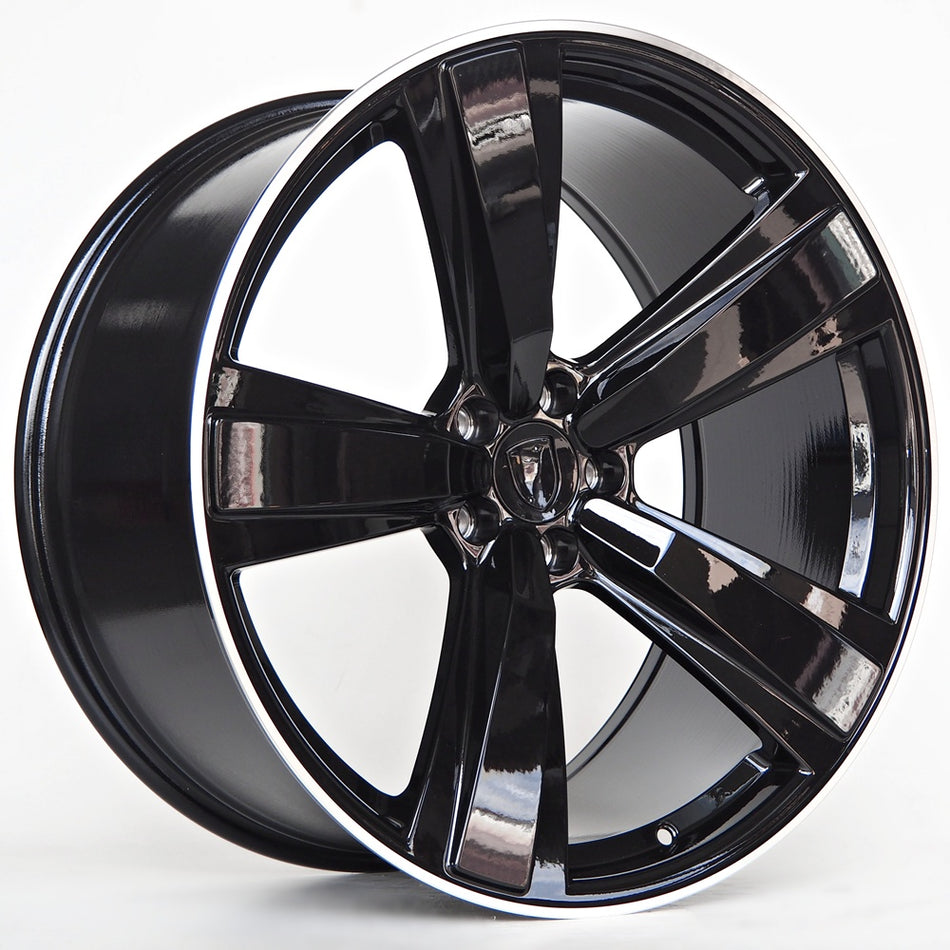 Ratlankis Marvin 10X21 5X112 ET19 66,5 Black Machined Lip